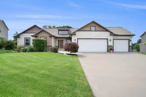 1232 Shadow Hills Drive SW, Byron Center, MI 49315