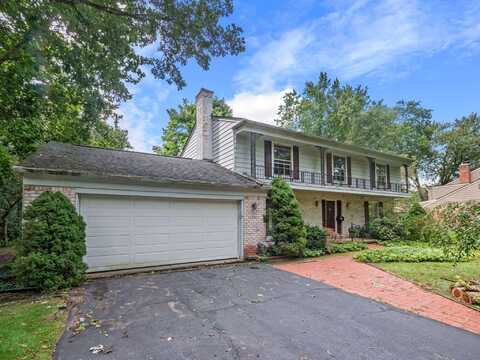 2564 Lamplighter Lane, Bloomfield Hills, MI 48304