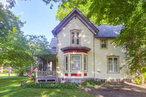 339 W Bridge Street, Plainwell, MI 49080