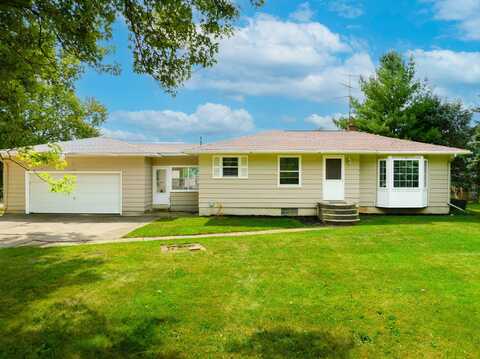 11119 26th Avenue NW, Grand Rapids, MI 49544