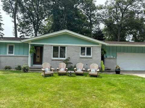 2099 Maryland Boulevard, Norton Shores, MI 49441