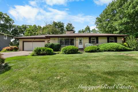 3851 Kirkshire Drive SE, Grand Rapids, MI 49508