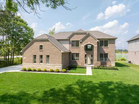 1685 E Wattles, Troy, MI 48085