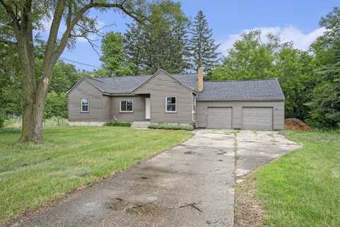 1252 E Ellis Road, Norton Shores, MI 49441