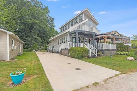 4703 White Road, Pierson, MI 49339