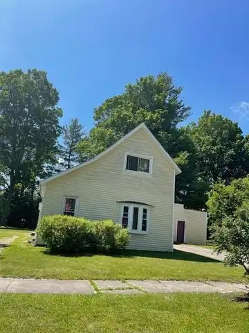 443 W Slosson Avenue, Reed City, MI 49677