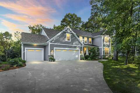 6437 N Shore Cove, Richland, MI 49083