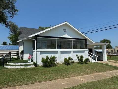 420 Ozark Street, Cabool, MO 65689