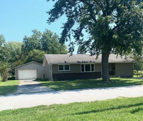 626 S Buffalo Street, Marshfield, MO 65706