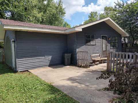 1840 N Patterson Avenue, Springfield, MO 65803