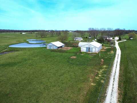 19305 S 1125 Road, Stockton, MO 65785