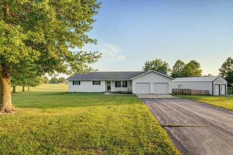 15 Clubhouse Creek Drive, Marshfield, MO 65706