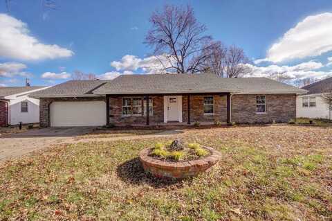 1960 E Meadow Drive, Springfield, MO 65804