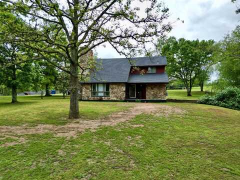 5723 County Road 2490, Pomona, MO 65789