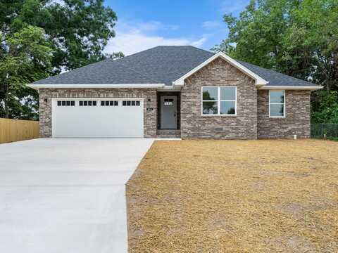 511 N Park Place, Bolivar, MO 65613