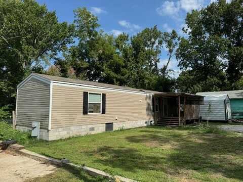 101 W School Street, Everton, MO 65646