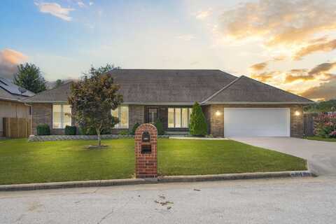 4104 E Crighton Place, Springfield, MO 65809