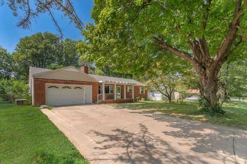 1723 S Sagamont Avenue, Springfield, MO 65807