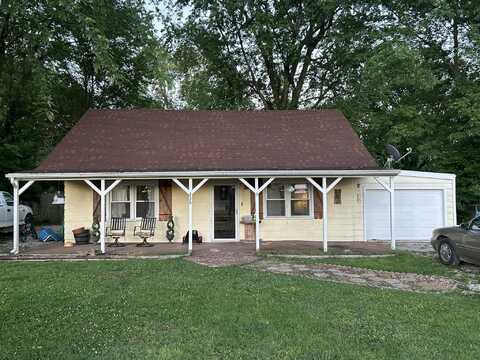 236 S Walnut Avenue, Republic, MO 65738