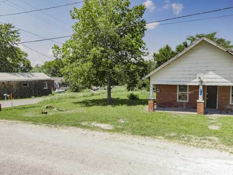 1151 E Elm Street, Morrisville, MO 65710