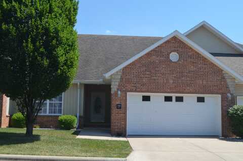 1380 N Sandy Creek Circle, Nixa, MO 65714