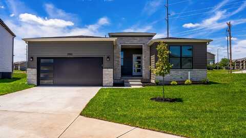 2500 W Pigeon Drive, Ozark, MO 65721