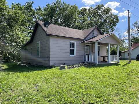 4420 State Route N, Pomona, MO 65789