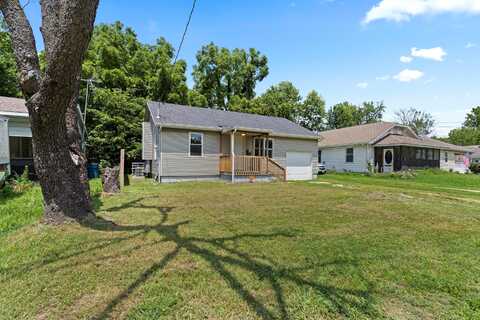 1911 W Thoman Street, Springfield, MO 65803