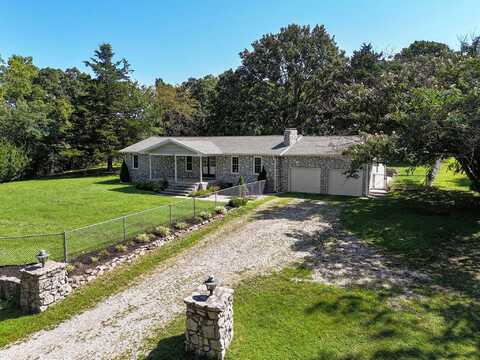 5930 Dd Road, Marshfield, MO 65706