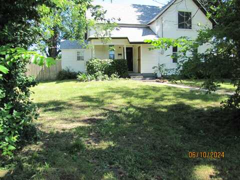 803 W Pine Street, Bolivar, MO 65613