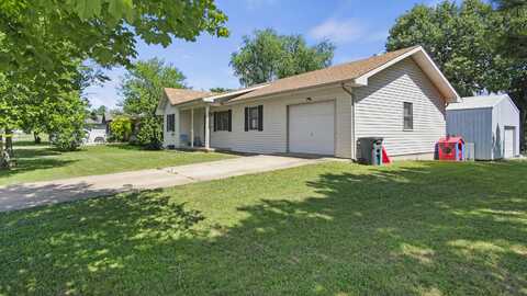 1502 Stewart Street, West Plains, MO 65775