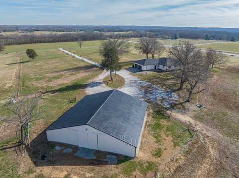 1611 S Farm Road 199, Springfield, MO 65809