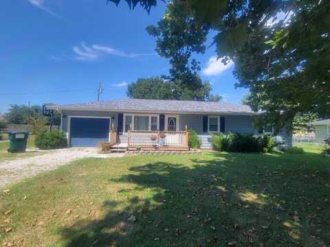 903 W San Martin Street, Bolivar, MO 65613