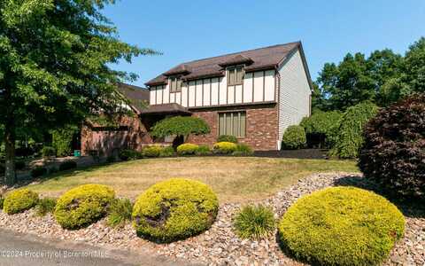 118 Hyland Hill Drive, Archbald, PA 18403