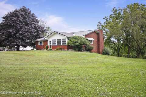 290 Lake Quinn Road, Waymart, PA 18472