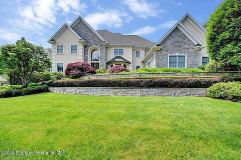 52 Ivywood Drive, Clarks Summit, PA 18411