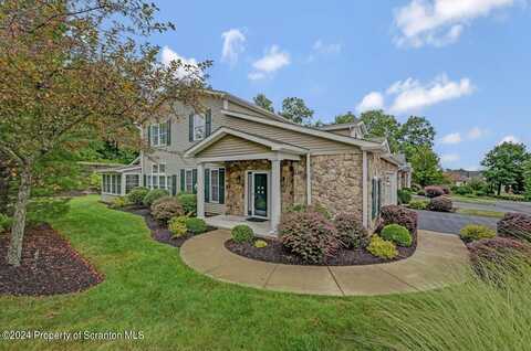 8 Brookfield Circle, Abington, PA 18411