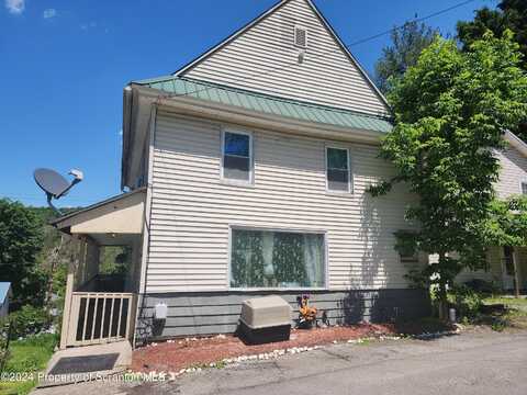 16 Lindley Avenue, Factoryville, PA 18419