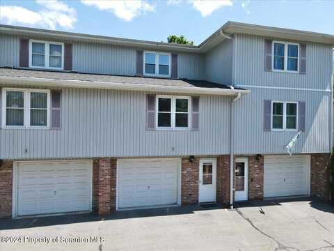 53 Abington Gardens Drive, Abington, PA 18411