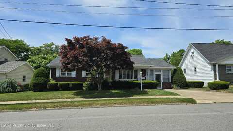 104 Parkcrest Drive, Duryea, PA 18642