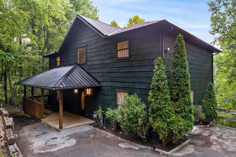 509 Hawks Trail, Gatlinburg, TN 37738