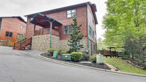 604 Park Vista Way, Gatlinburg, TN 37738