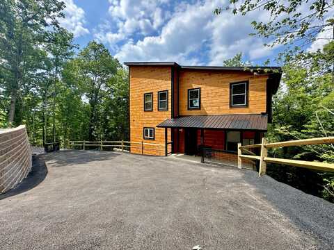 2340 Misty Shadows Drive, Sevierville, TN 37876