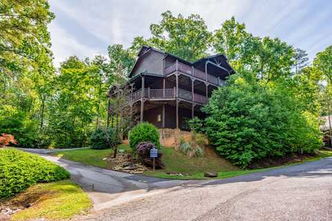 1820 Elk Springs Way, Gatlinburg, TN 37738