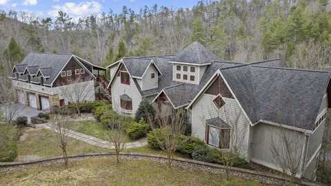 3385 Birds Creek Rd, Sevierville, TN 37876