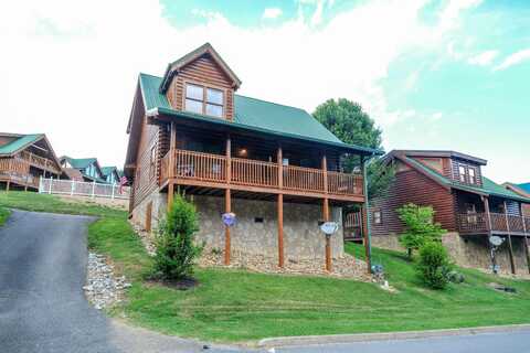 532 Blackberry Ridge Way, Pigeon Forge, TN 37863