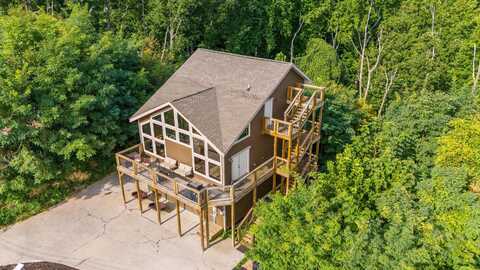 622 Wiley Oakley Drive, Gatlinburg, TN 37738