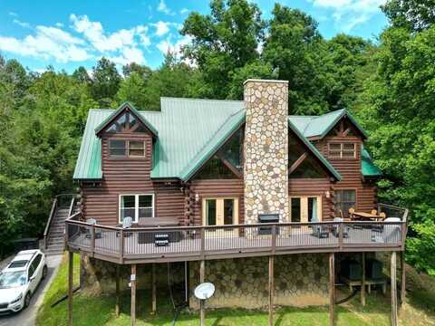 2336 Breezy Rd Road, Sevierville, TN 37876