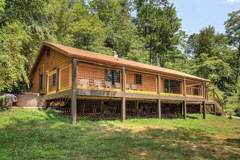 1075 Johns Branch Road, Gatlinburg, TN 37738