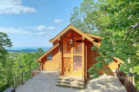 2208 St Moritz Court, Gatlinburg, TN 37738